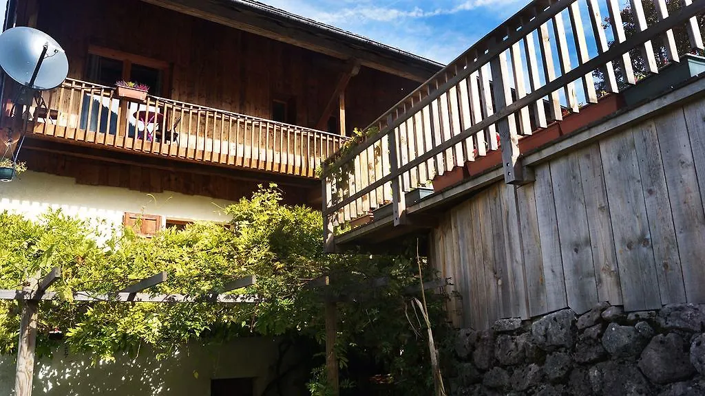 Guest house La Ferme Du Lynx Hotel La Vernaz